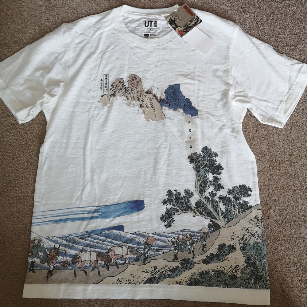 NWT Uniqlo Short Sleeve Tees with Japanese Scenic Prints